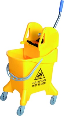 Тележка для уборки 31л. (455х370х970мм) с отжимом, полипропилен, желтая /1